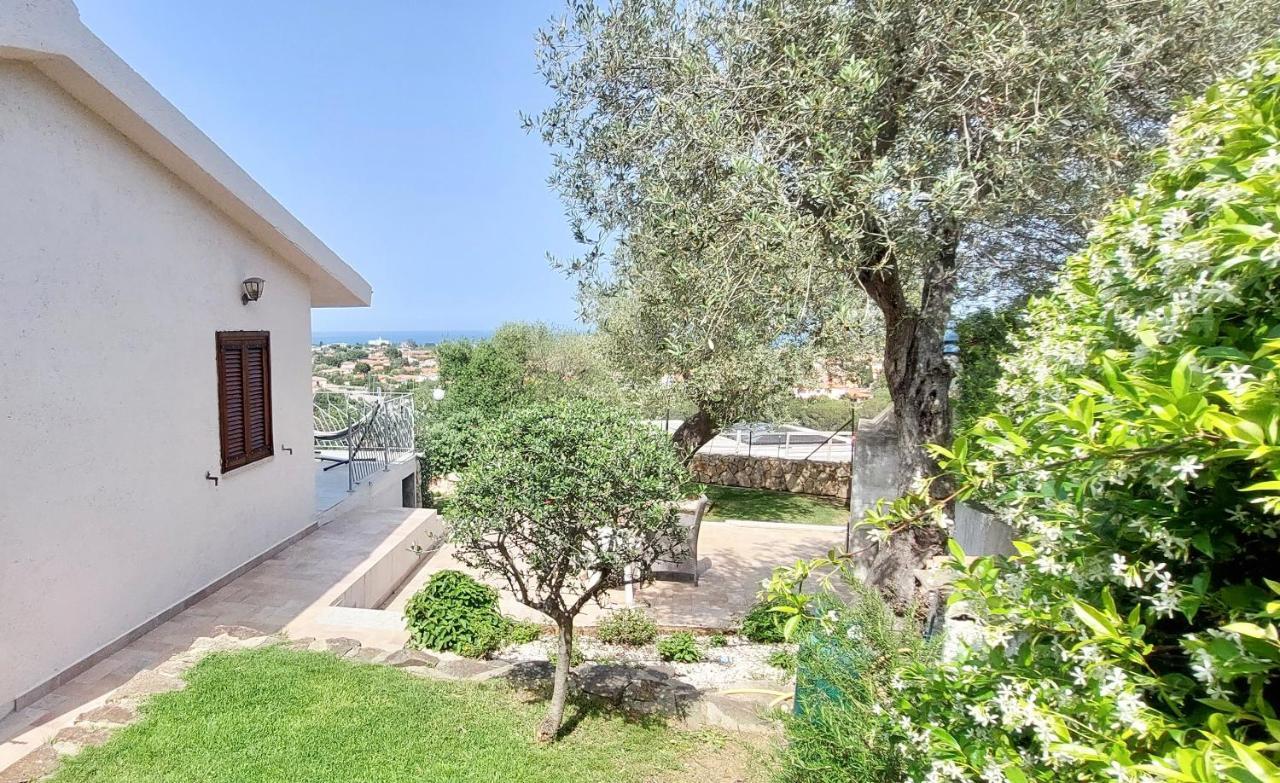 Iss Travel, Sea View Apartment Il Corbezzolo - Ground Floor With Air-Condition San Teodoro  Exterior foto